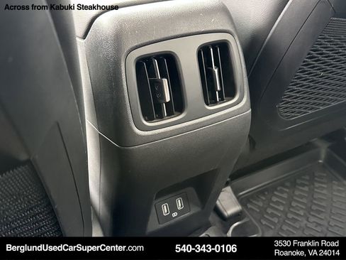 Used 2024 Hyundai Santa Cruz Limited image 34