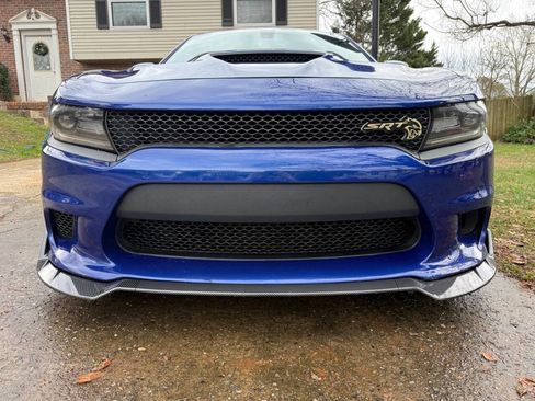 Used 2018 Dodge Charger SRT Hellcat w/ Harman/Kardon Audio Group image 16