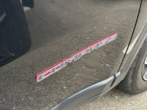 Used 2022 Jeep Compass Trailhawk w/ Trailhawk Elite Group image 7