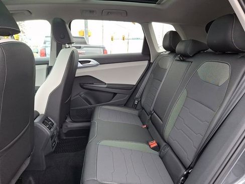 New 2026 Volkswagen Taos SE AWD/4WD image 12