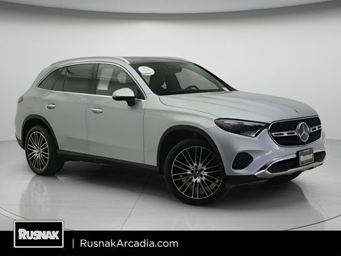 Certified 2023 Mercedes-Benz GLC 300 image 1