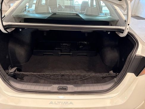Used 2025 Nissan Altima 2.5 SL AWD/4WD image 16