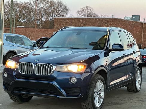 Used 2017 BMW X3 sDrive28i image 3