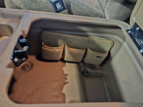 Used 1991 Ford Bronco AWD/4WD image 29