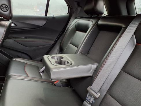 Used 2023 Chevrolet Equinox RS w/ RS Leather Package image 9