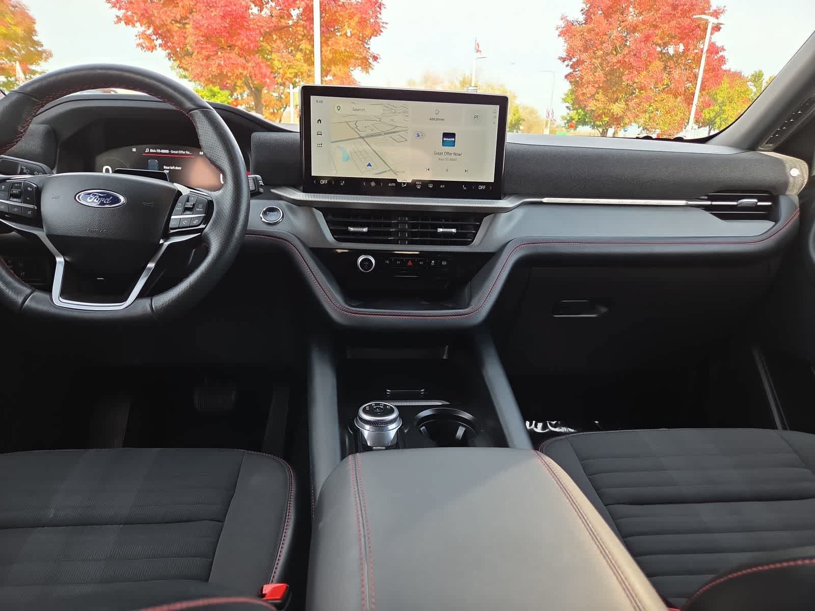 Used 2025 Ford Explorer ST-Line w/ ST-Line Street Pack AWD/4WD image 18