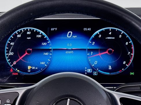 Used 2022 Mercedes-Benz GLE 350 4MATIC image 18