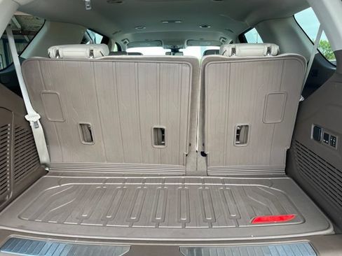 Used 2022 GMC Yukon Denali AWD/4WD image 7
