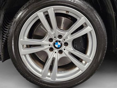 Used 2012 BMW X5 M image 24