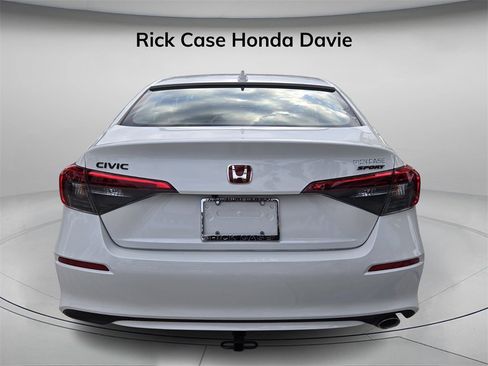 Certified 2024 Honda Civic Sport image 6