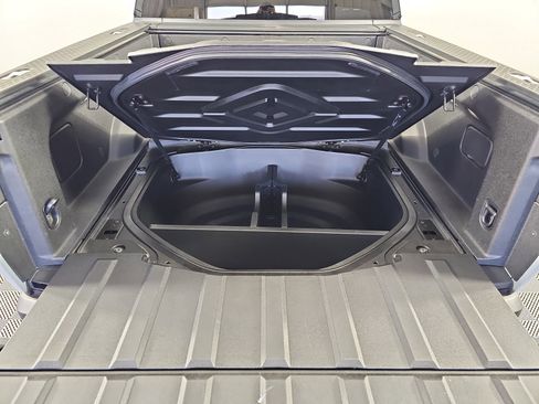 Used 2025 Rivian R1T Adventure image 32