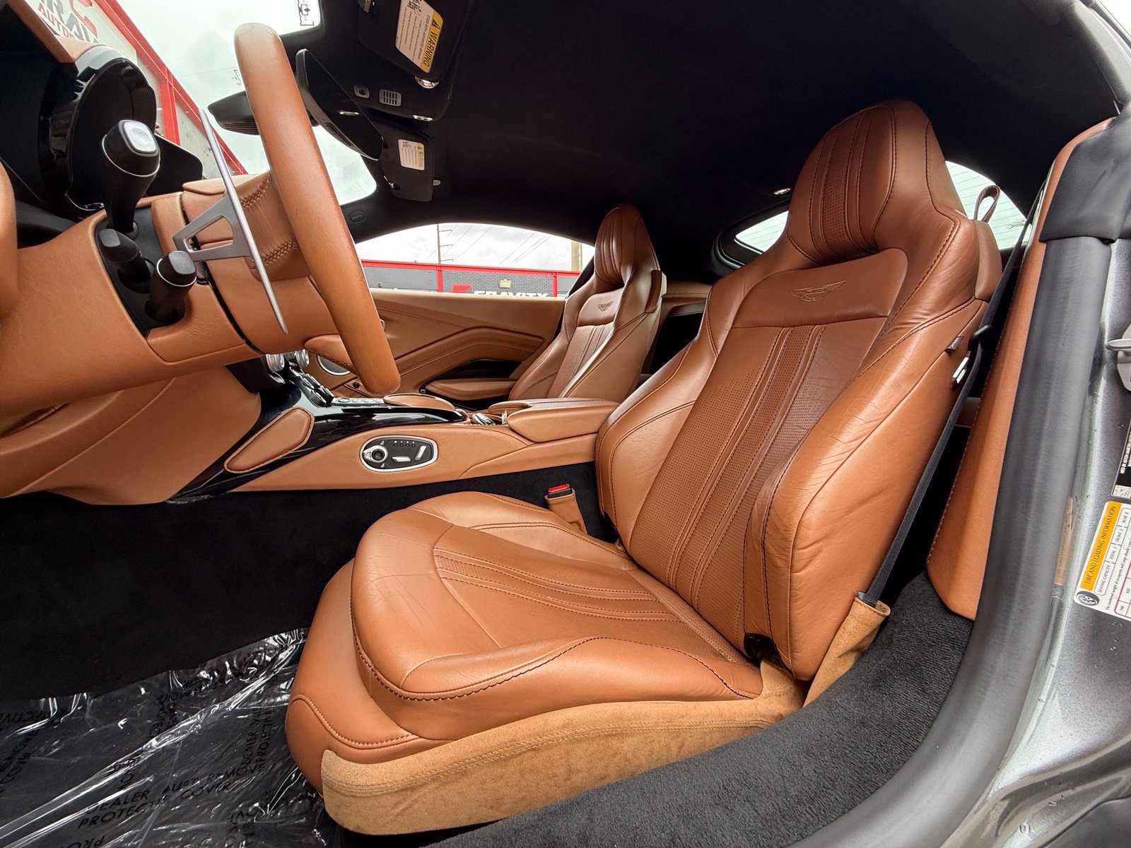 Used 2020 Aston Martin V8 Vantage Coupe RWD image 21