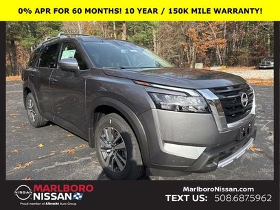 New 2025 Nissan Pathfinder SL