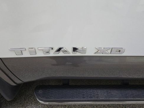 Used 2018 Nissan Titan Platinum Reserve w/ Platinum Utility Package image 29