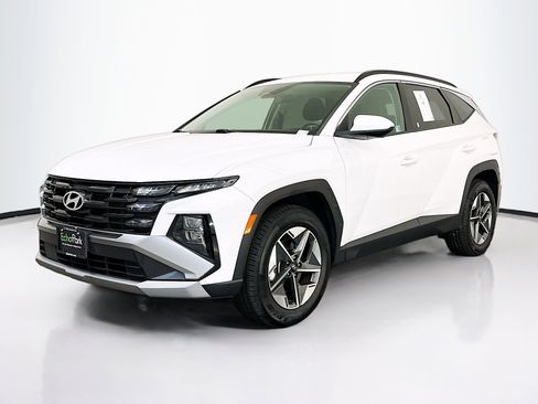 Used 2025 Hyundai Tucson SEL AWD/4WD image 3