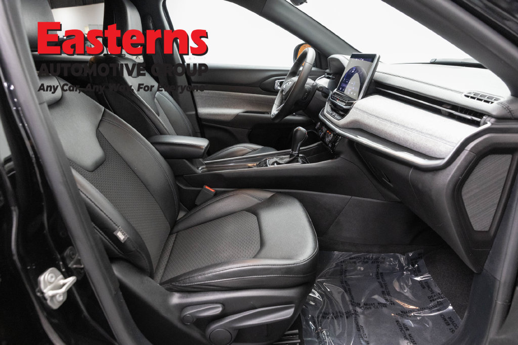 Used 2024 Jeep Compass Latitude AWD/4WD image 24