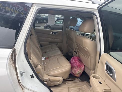 Used 2014 Nissan Pathfinder SL w/ Trailer Tow Package image 22