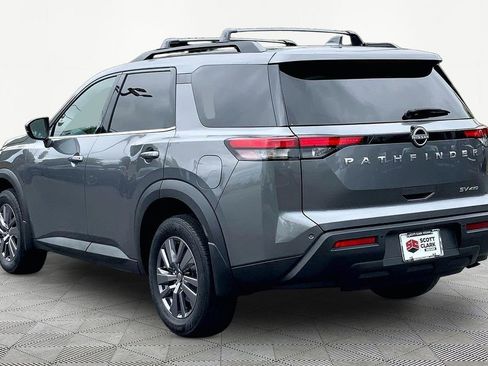 Used 2023 Nissan Pathfinder SV AWD/4WD image 4