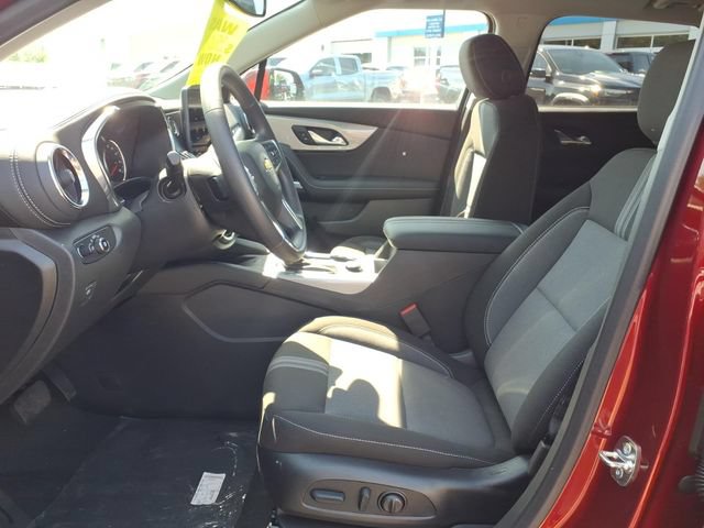 New 2026 Chevrolet Blazer LT w/ Convenience Package FWD image 17