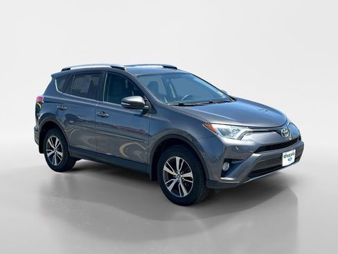 Used 2016 Toyota RAV4 XLE AWD/4WD image 7