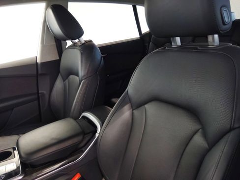 Used 2019 Audi Q8 Prestige image 33