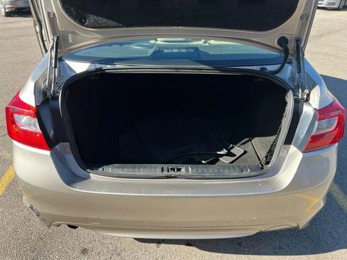 Used 2016 Subaru Legacy 2.5i Limited image 26