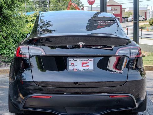 Used 2023 Tesla Model Y Performance image 23