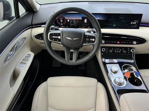 Used 2026 Genesis GV70 2.5T image 3