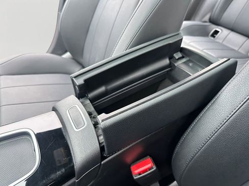 Used 2025 Mercedes-Benz CLA 250 4MATIC image 19