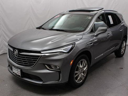 Used 2024 Buick Enclave Essence w/ Experience Buick Package AWD/4WD image 6