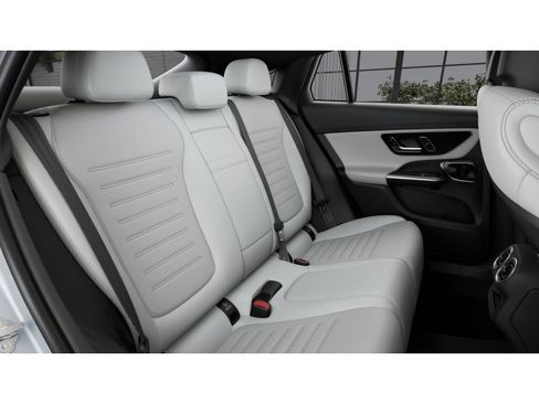 New 2026 Mercedes-Benz GLC 300 4MATIC image 6