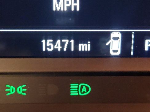 Certified 2023 Chevrolet TrailBlazer RS w/ Sun and Liftgate Package image 16