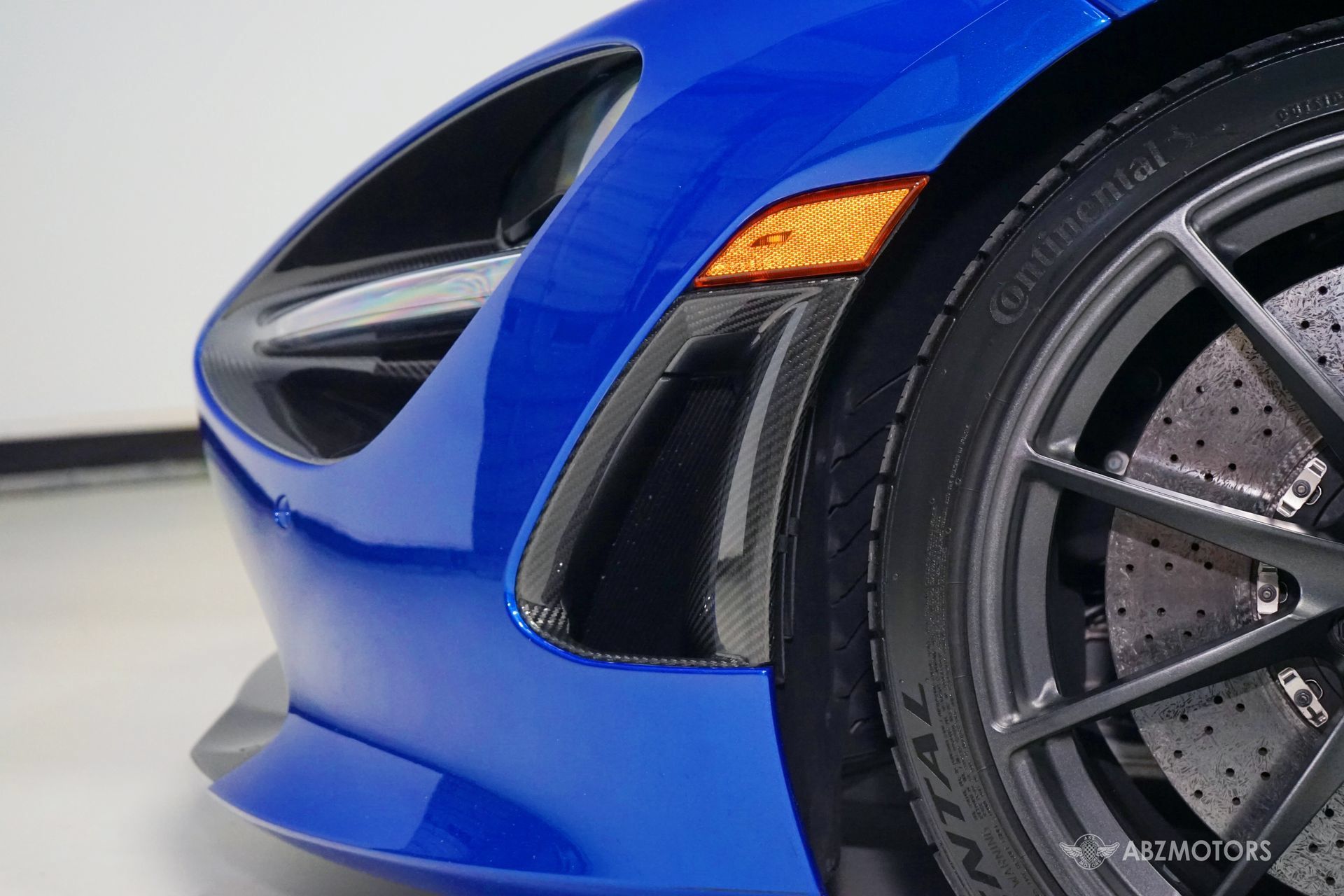 Used 2018 McLaren 720S Performance RWD image 13