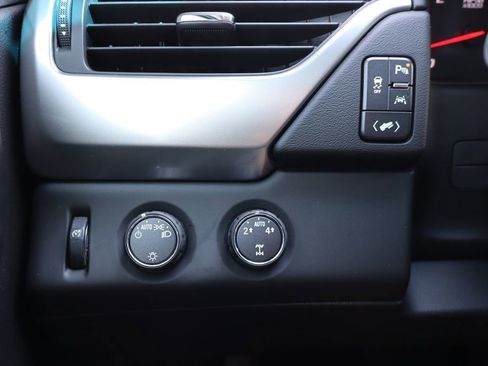 Used 2016 Chevrolet Tahoe LT AWD/4WD image 15