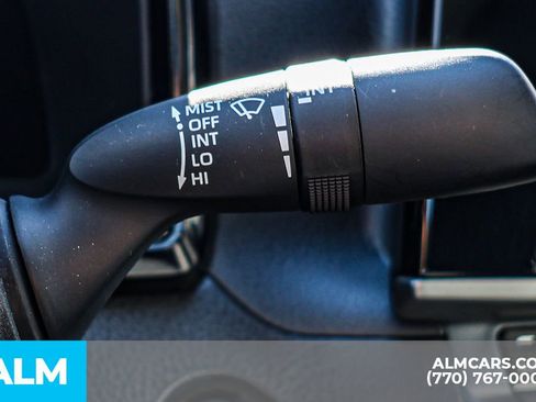 Used 2025 Toyota Camry LE image 33