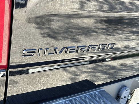 Used 2021 Chevrolet Silverado 1500 Custom Trail Boss w/ Midnight Edition AWD/4WD image 11