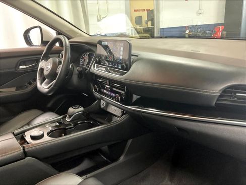Certified 2023 Nissan Rogue SL w/ SL Premium Package image 14
