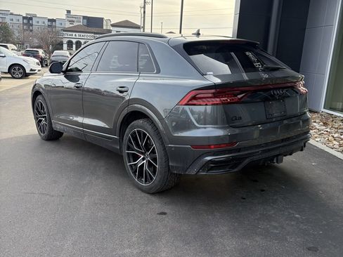 Used 2021 Audi Q8 Prestige w/ Prestige Package image 7