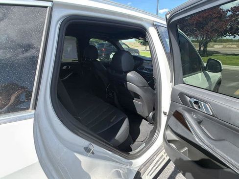 Used 2023 BMW X5 xDrive40i AWD/4WD image 25