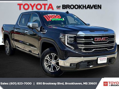 Used 2024 GMC Sierra 1500 SLT AWD/4WD image 1