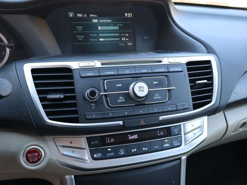 Used 2015 Honda Accord EX image 7