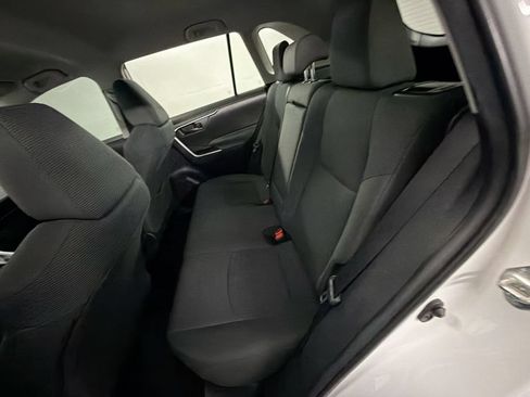 Used 2020 Toyota RAV4 LE FWD image 21