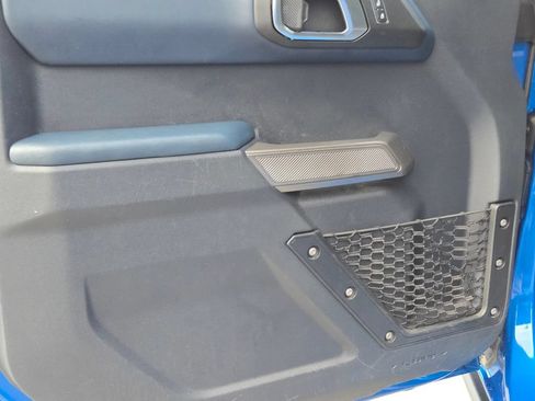 Used 2021 Ford Bronco Outer Banks AWD/4WD image 13