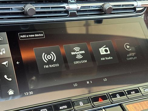 Used 2025 Aston Martin DB12 Convertible RWD image 19