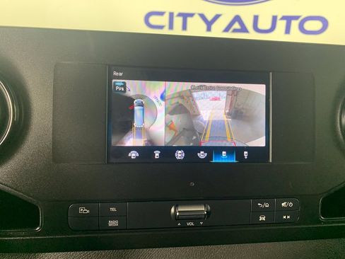 Used 2022 Mercedes-Benz Sprinter 1500 image 24
