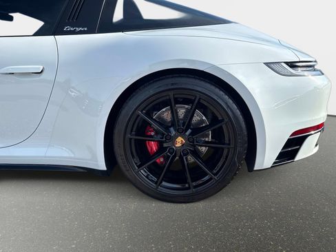 Used 2022 Porsche 911 Targa 4S image 17