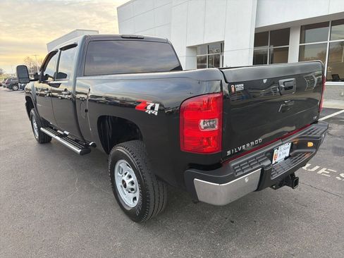 Used 2013 Chevrolet Silverado 2500 LTZ w/ LTZ Plus Package image 3