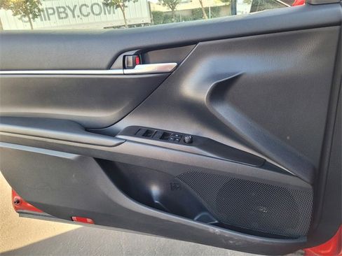 Used 2023 Toyota Camry LE image 12