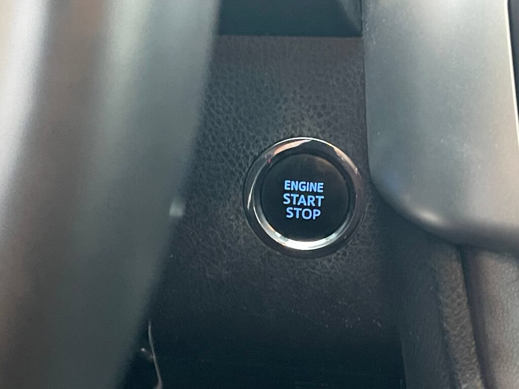 Used 2019 Toyota Highlander XLE AWD/4WD image 18