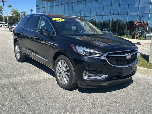 Used 2018 Buick Enclave Premium w/ Experience Buick Package image 4